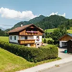 Haus Roethelsteinblick Apartmán *